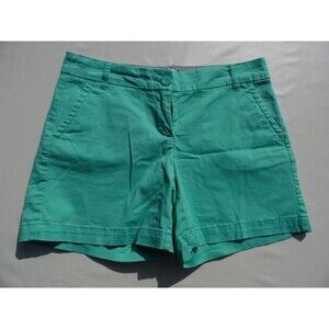 crown & ivy womens green basic flat front 5" inseam chino shorts - size 2